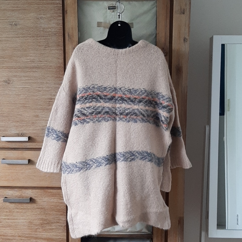 Free People Sweater - Picture 2 of 4